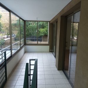 Arriendo espectacular duplex  con patio y piscina privada, Vitacura full