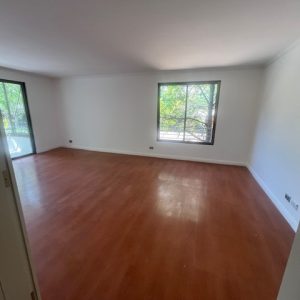 Arriendo espectacular duplex  con patio y piscina privada, Vitacura full